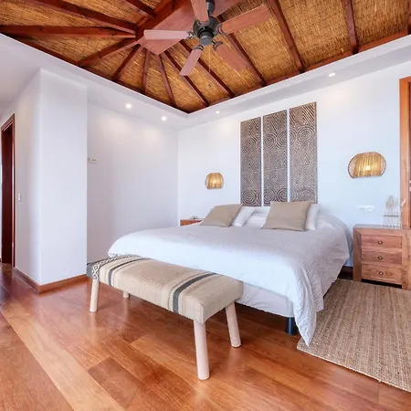 Bali Sea Views Holiday home *